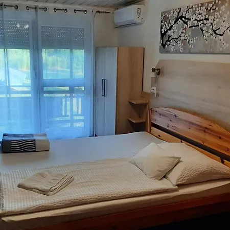 Hartmann Panzio B&B 3*