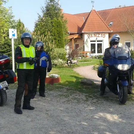 Hartmann Panzio 3* Barcs