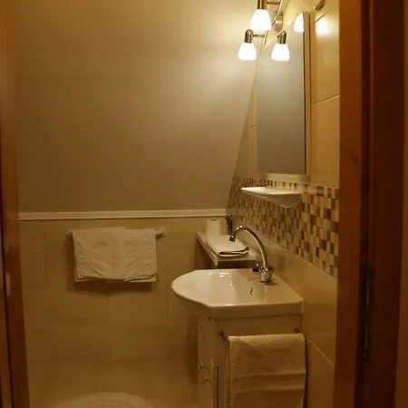 Hartmann Panzio Barcs